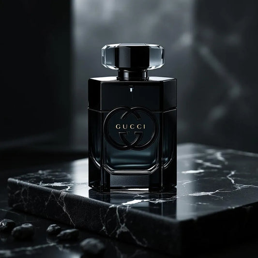 Parfum Gucci Guilty de Gucci - dualité épicée et florale, tenue 6-8h, sillage sensuel